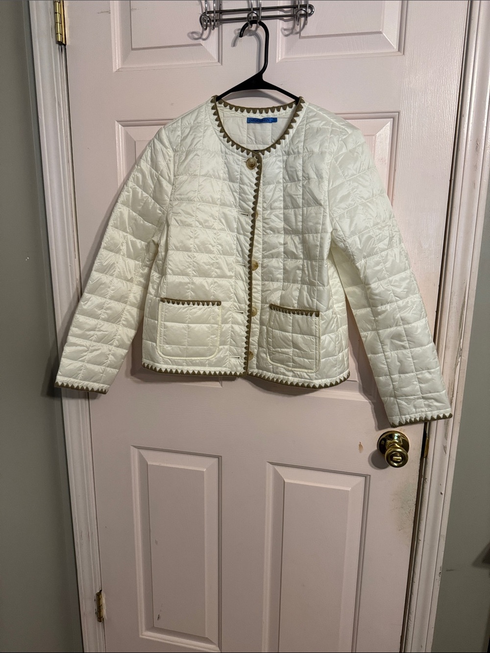 J. McLaughlin Cream Quilted Collarless Jacket with Tan Trim